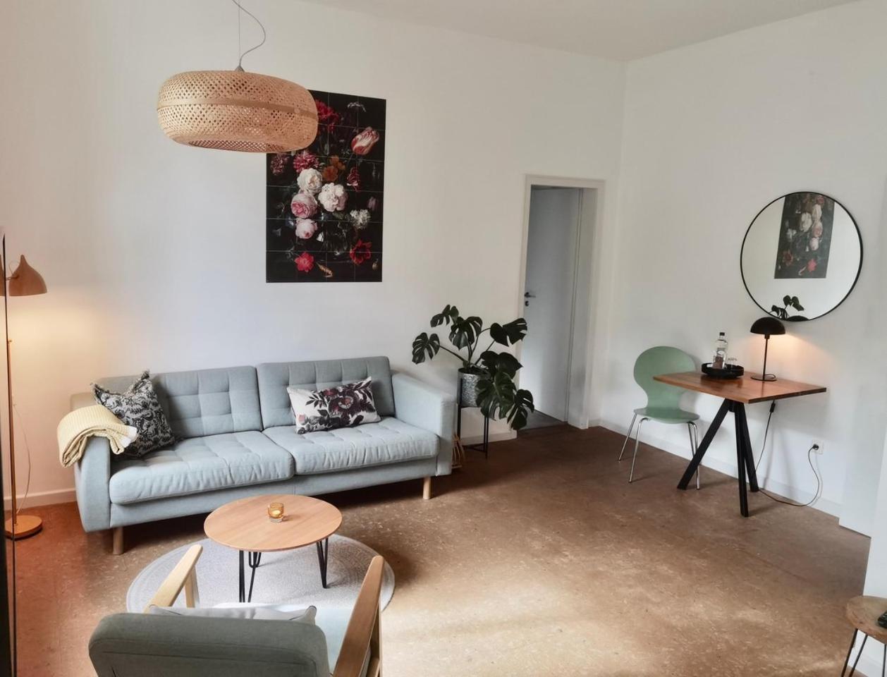 Apartments "Am Rheinorange", Netflix, Amazon Prime Duisburg Bagian luar foto